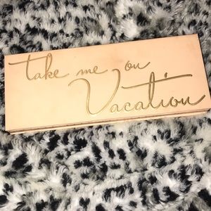 Take me on vacation KYLIE cosmetics